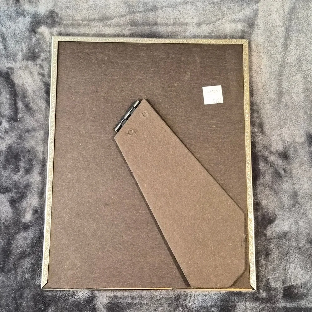 Vintage 1977 Intercraft Photo Frame 8x10 Silver Metal Embossed Floral Tabletop